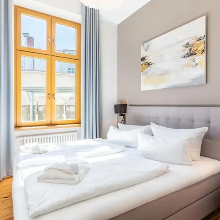 Grosszuegige Designer- Luxuswohnung Fuer 2 Personen In Stilvoller Altbauvilla * Ostseebad Heringsdorf