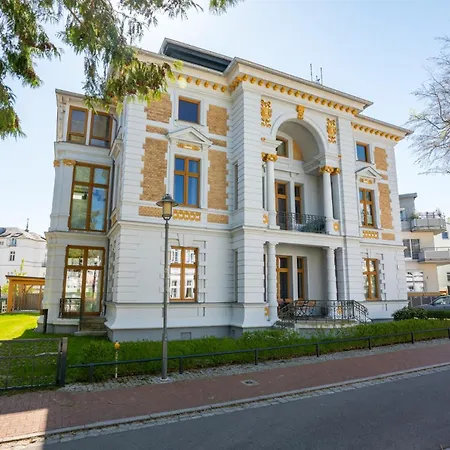 Grosszuegige Designer- Luxuswohnung Fuer 2 Personen In Stilvoller Altbauvilla Heringsdorf (Usedom)